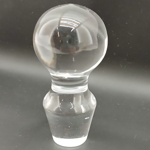 VTG Round Clear Crystal Glass Decanter Stopper Bottle Topper 3.5” Tall - Picture 2 of 9